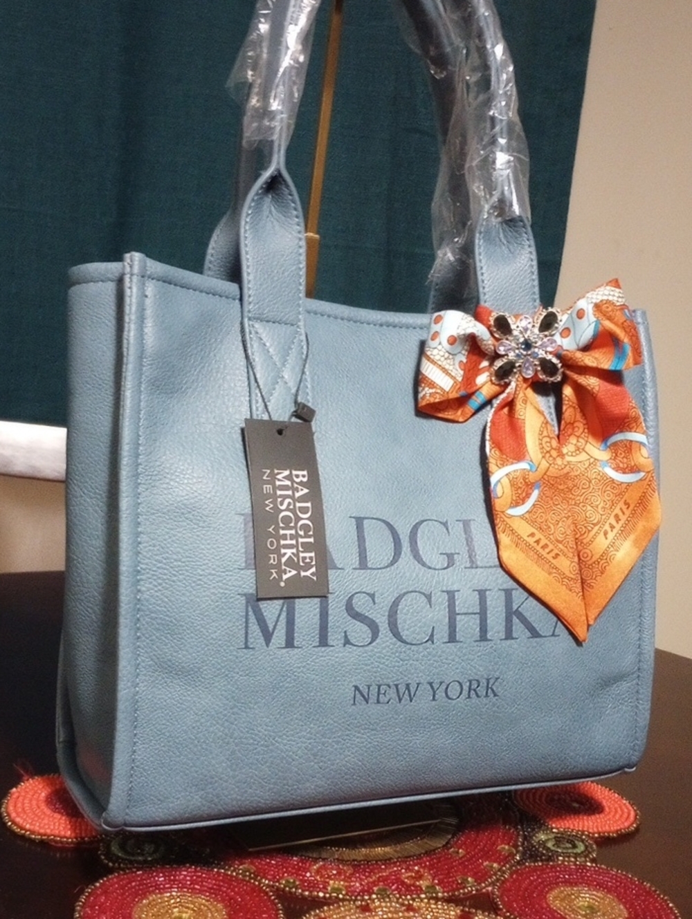 Elle Tote w/Brooch And Scarf - Picture 9 of 16
